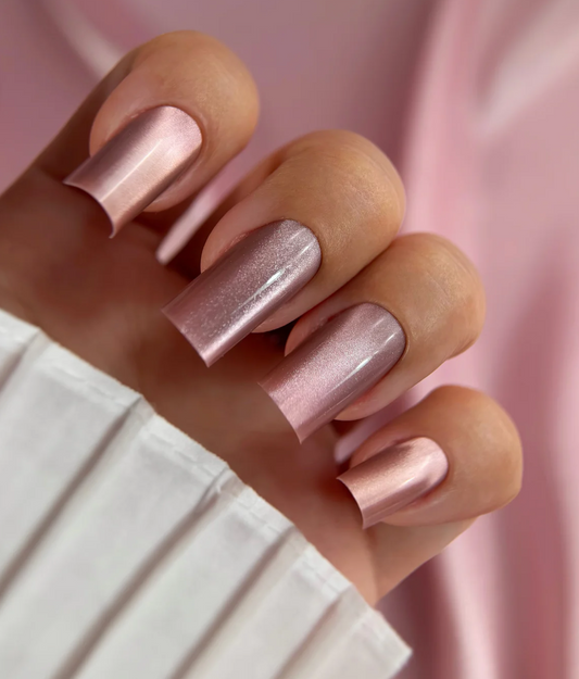 Vernis Semi Permanent Silk Cat 18 - 10ml